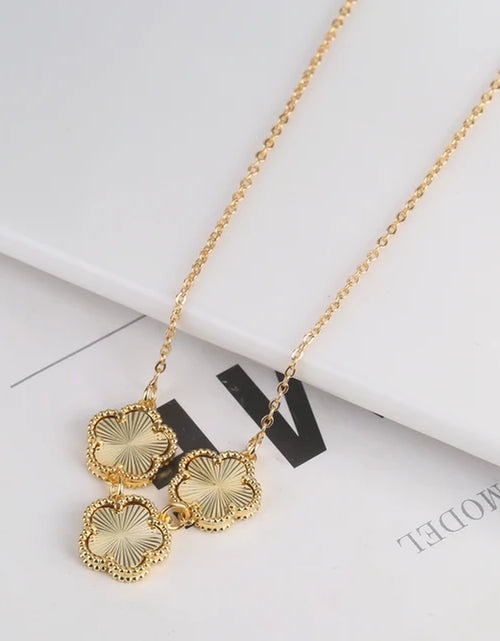 Load image into Gallery viewer, 2PC Plant Plum Blossom Zircon Five Leaf Petal Flower Necklace Bracelet Jewelry Set Luxury Beimu Women&#39;S Temperament Gift
